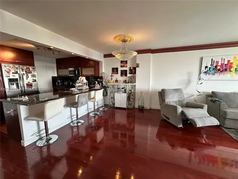 3800 S Ocean Drive Hollywood FL 33019