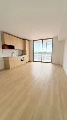 90 NE 32nd Street Miami FL 33137