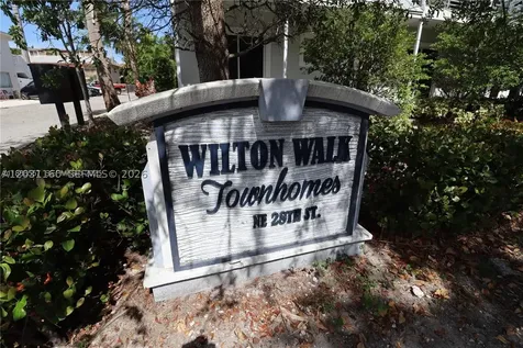 609 NE 28th Street Wilton Manors FL 33334