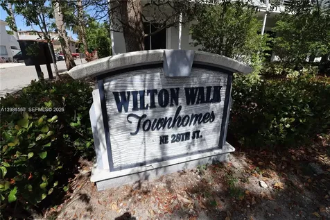 609 NE 28th Street Wilton Manors FL 33334