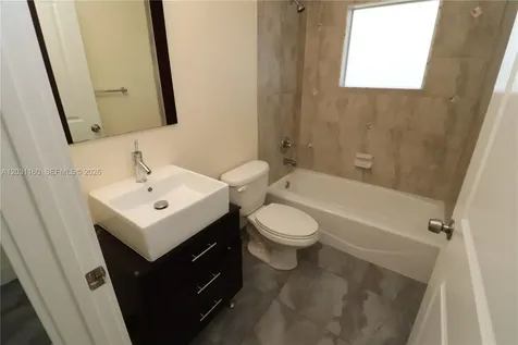 609 NE 28th Street Wilton Manors FL 33334