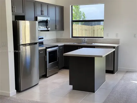 21466 NE 3 Place Miami FL 33179