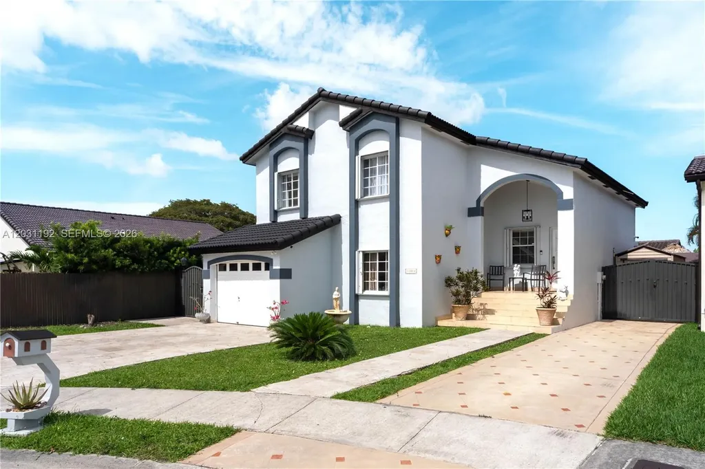 1084 SW 142nd Place Miami FL 33184