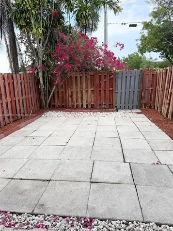 10609 NW 8th Street Pembroke Pines FL 33026