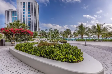 1500 Bay Road Miami Beach FL 33139