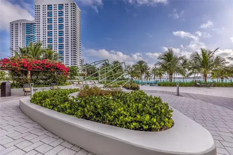1500 Bay Road Miami Beach FL 33139
