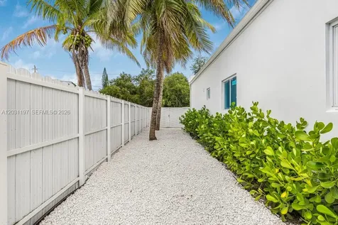 2419 NW 97th Street Miami FL 33147