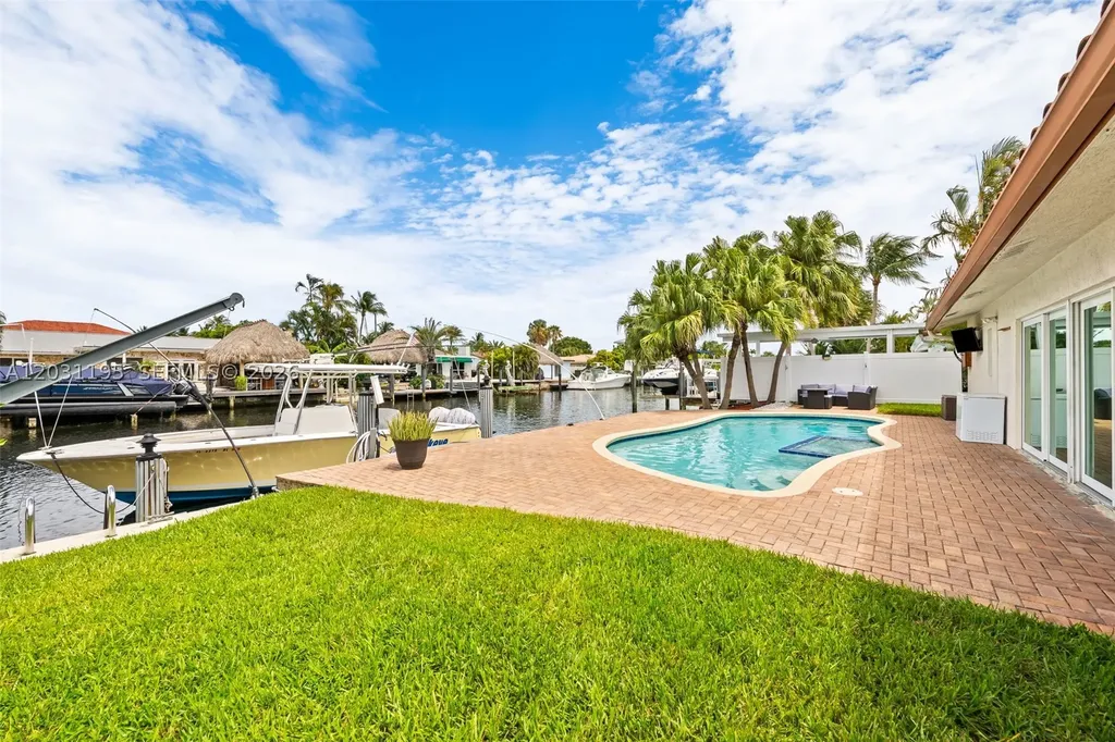 370 SE 12th Avenue Pompano Beach FL 33060