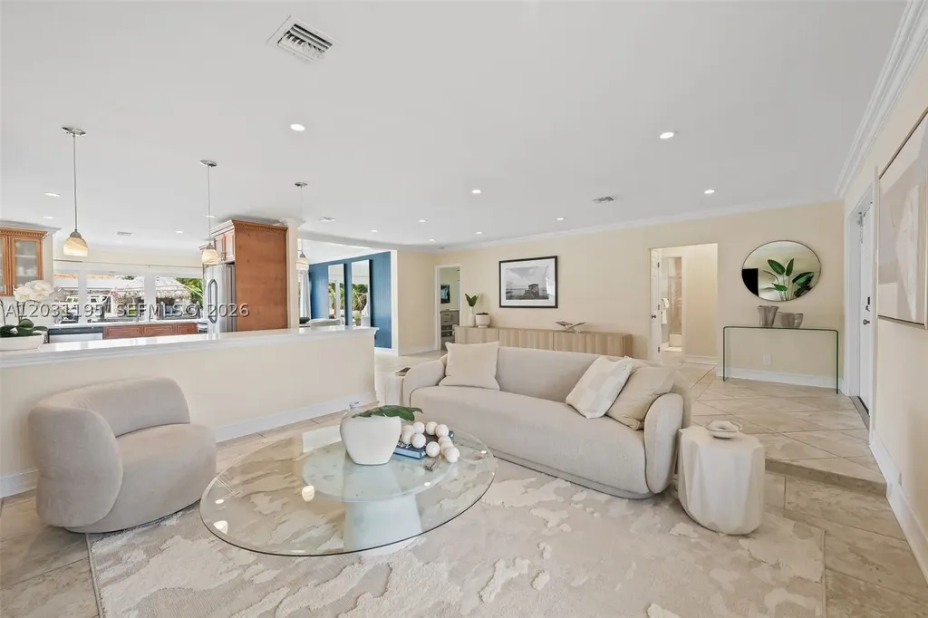 370 SE 12th Avenue Pompano Beach FL 33060