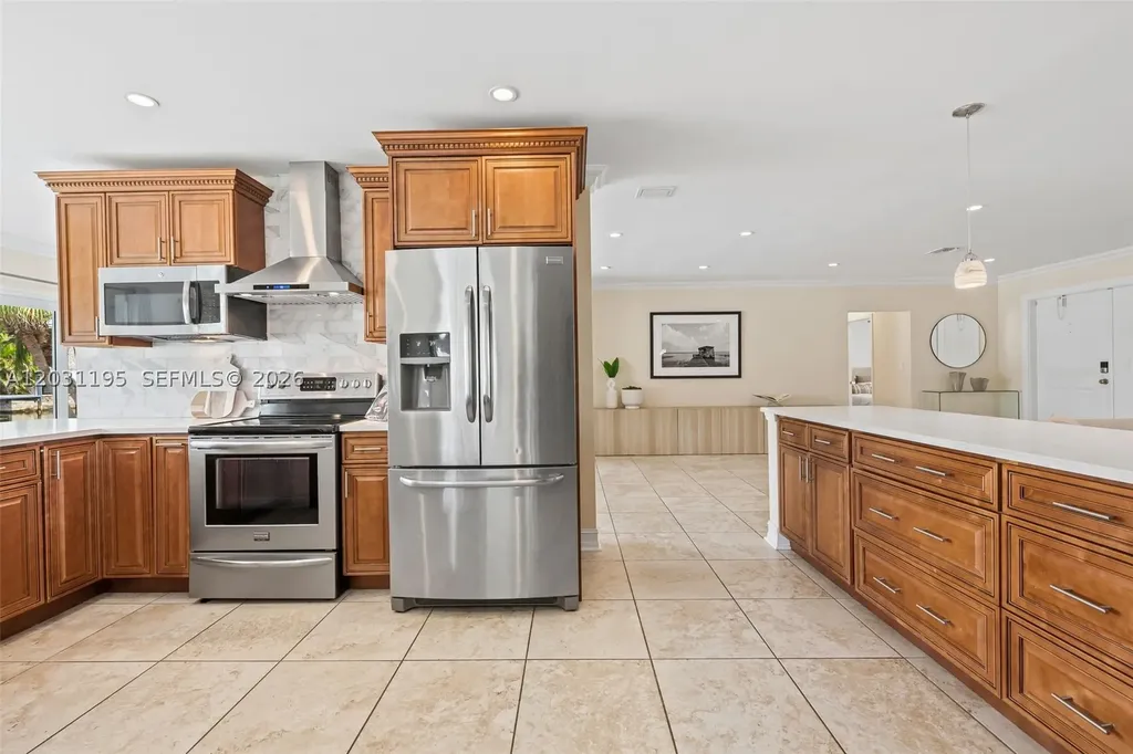 370 SE 12th Avenue Pompano Beach FL 33060