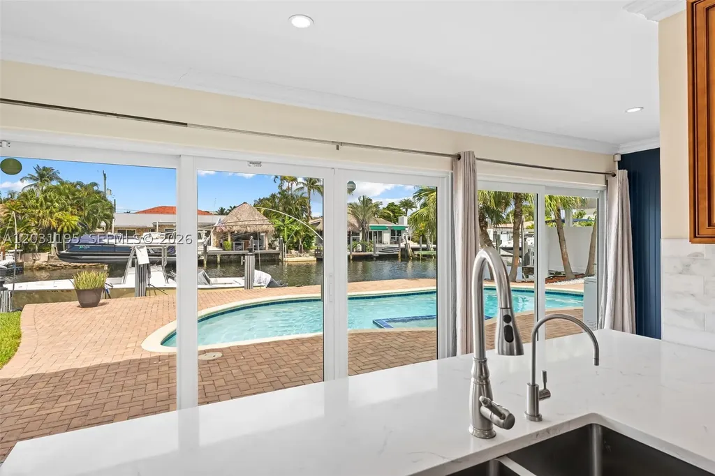 370 SE 12th Avenue Pompano Beach FL 33060
