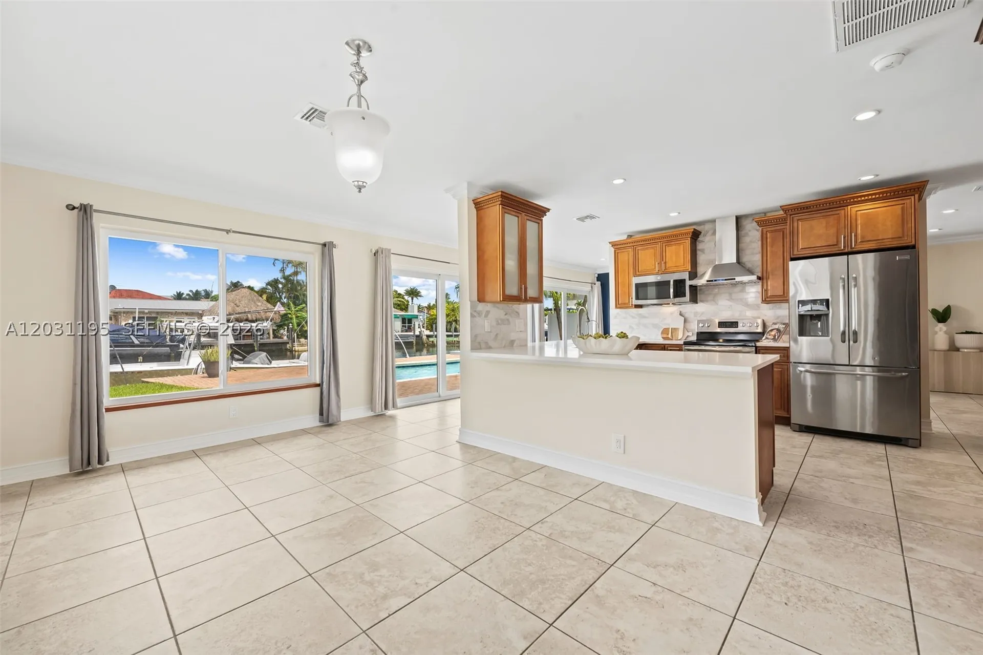 370 SE 12th Avenue Pompano Beach FL 33060