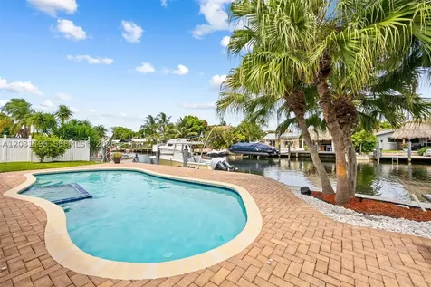 370 SE 12th Avenue Pompano Beach FL 33060