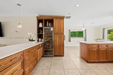 370 SE 12th Avenue Pompano Beach FL 33060