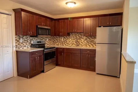 1861 NW 59th Way Sunrise FL 33313