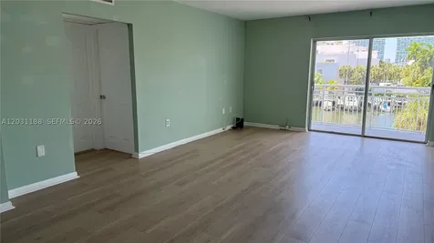 400 Kings Point Drive Sunny Isles Beach FL 33160
