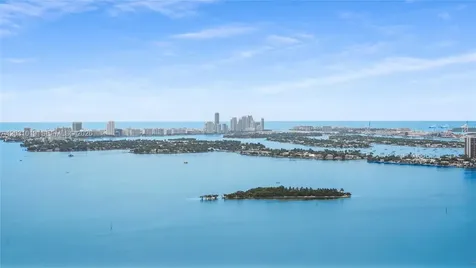2900 NE 7th Avenue Miami FL 33137
