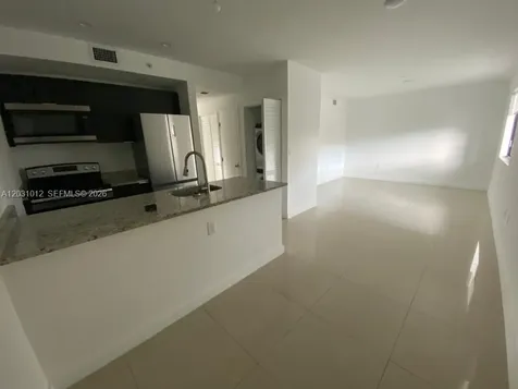 423 E 27th Street Hialeah FL 33013