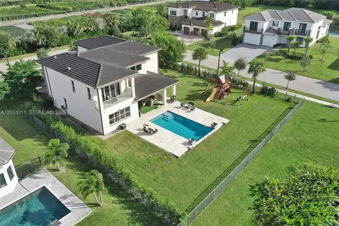 6804 N Stillwater Shores Drive Davie FL 33314