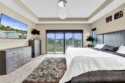 6804 N Stillwater Shores Drive Davie FL 33314