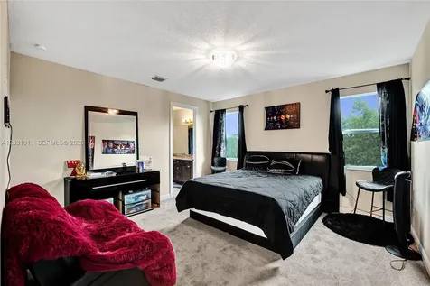 6804 N Stillwater Shores Drive Davie FL 33314