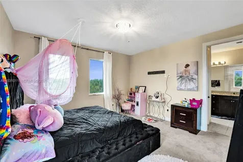 6804 N Stillwater Shores Drive Davie FL 33314