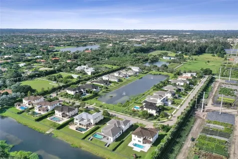 6804 N Stillwater Shores Drive Davie FL 33314