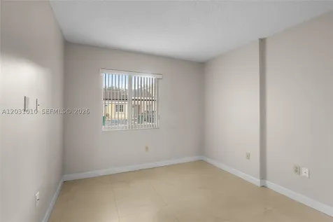 330 NW 114th Avenue Sweetwater FL 33172