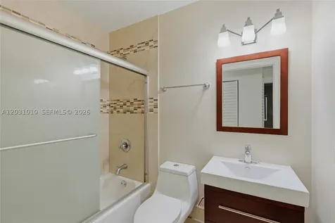 330 NW 114th Avenue Sweetwater FL 33172
