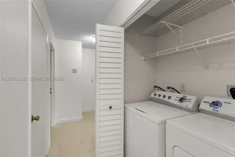 330 NW 114th Avenue Sweetwater FL 33172
