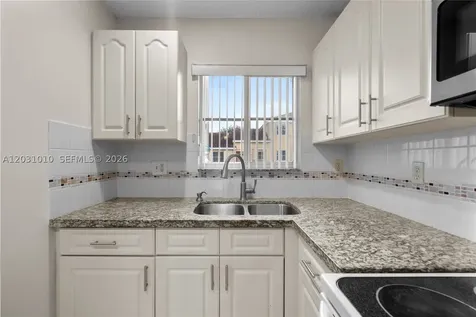 330 NW 114th Avenue Sweetwater FL 33172