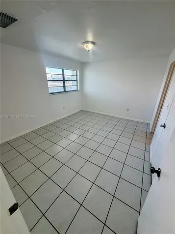 2001 Bay Drive Miami Beach FL 33141
