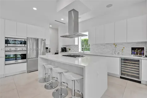 10267 NW 75th Terrace Doral FL 33178