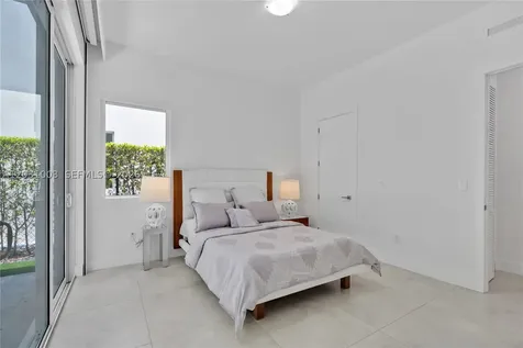 10267 NW 75th Terrace Doral FL 33178