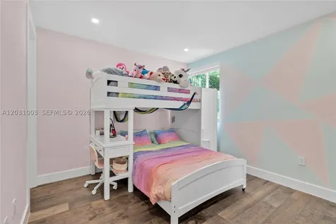 10267 NW 75th Terrace Doral FL 33178