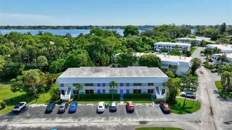 2929 SE Ocean Boulevard Stuart FL 34996
