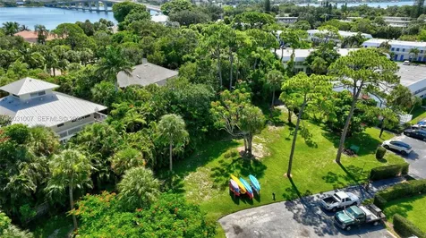 2929 SE Ocean Boulevard Stuart FL 34996