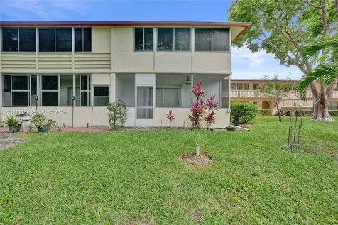 47 Camden West Palm Beach FL 33417