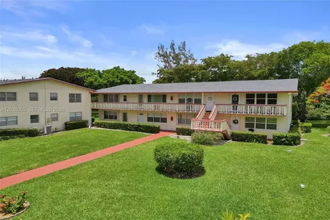 47 Camden West Palm Beach FL 33417