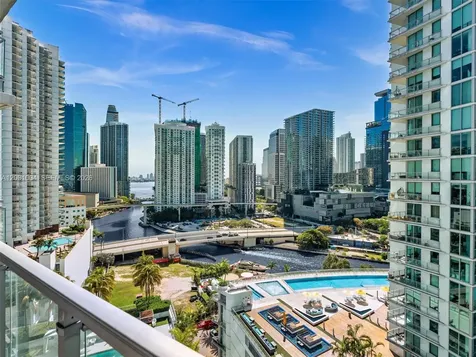 90 SW 3rd Street Miami FL 33130