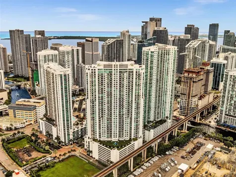 90 SW 3rd Street Miami FL 33130