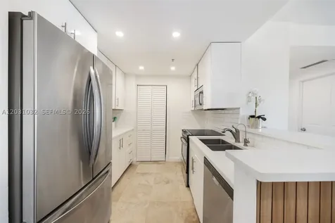2650 SW 37th Avenue Miami FL 33133