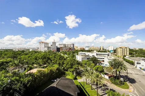 2650 SW 37th Avenue Miami FL 33133