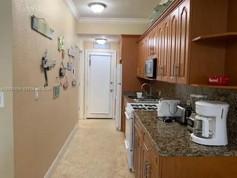 6490 Collins Avenue Miami Beach FL 33141