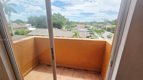 2441 SW 31st Avenue Miami FL 33145