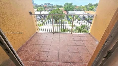 2441 SW 31st Avenue Miami FL 33145