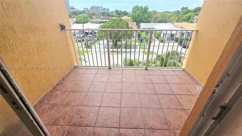 2441 SW 31st Avenue Miami FL 33145