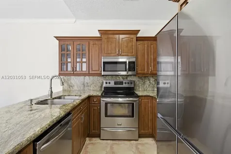 2160 NW 188th Terrace Pembroke Pines FL 33029