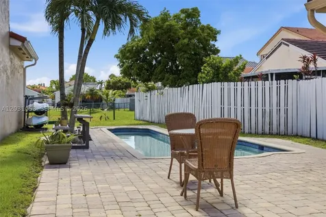 2160 NW 188th Terrace Pembroke Pines FL 33029
