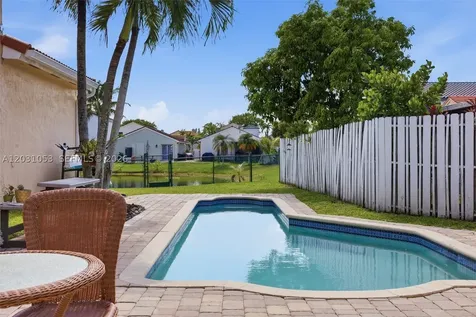 2160 NW 188th Terrace Pembroke Pines FL 33029